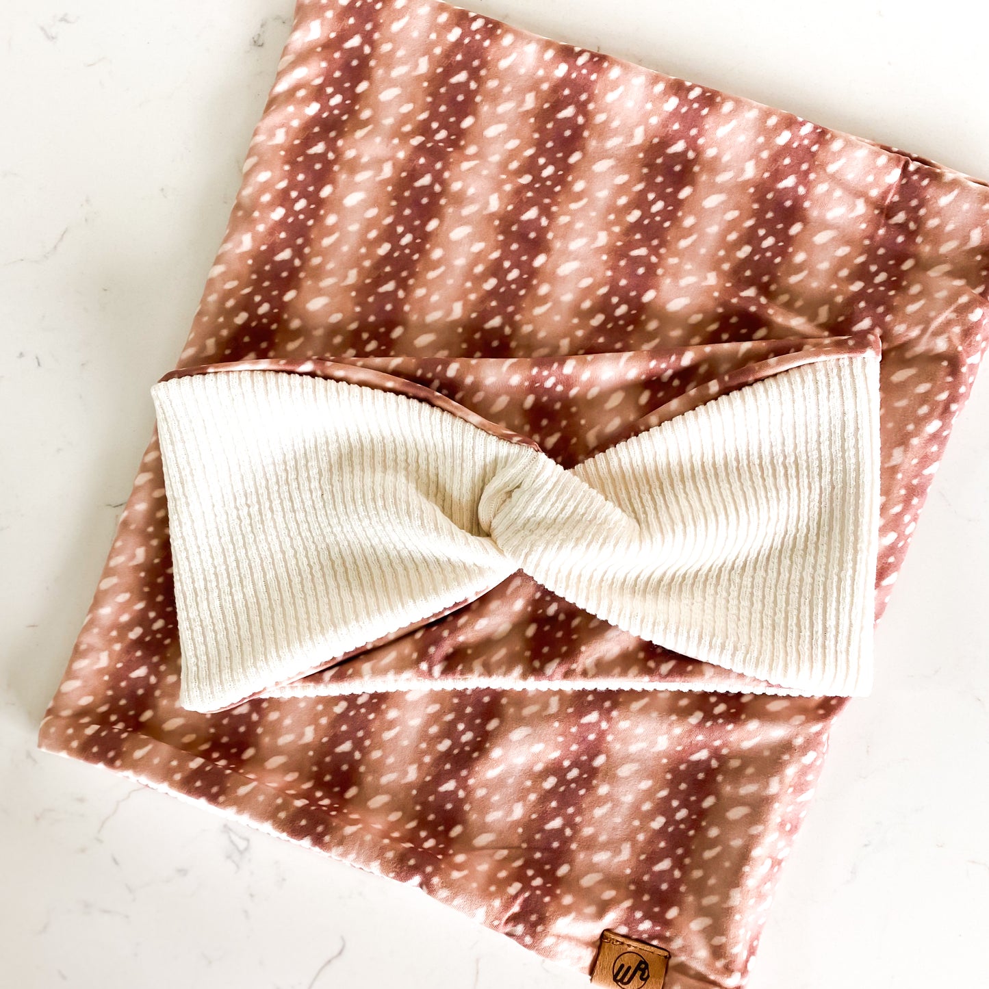 Fawn Print and Ivory Koozie Set