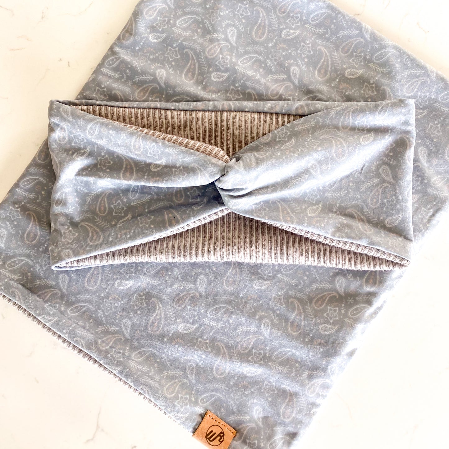 Paisley Duskt and Gray Strip Koozie Set